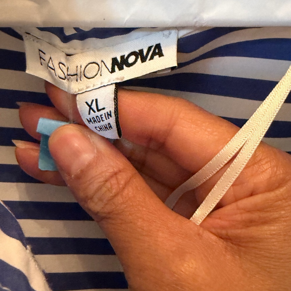 Fashion Nova Striped Blue and White Top - Picture 2 of 5